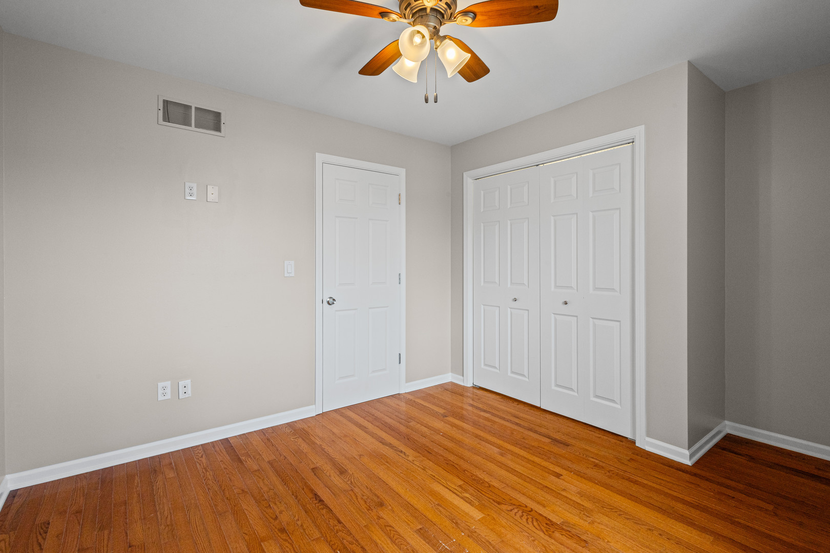 231 E Woodlawn Road, New Lenox, IL 60451