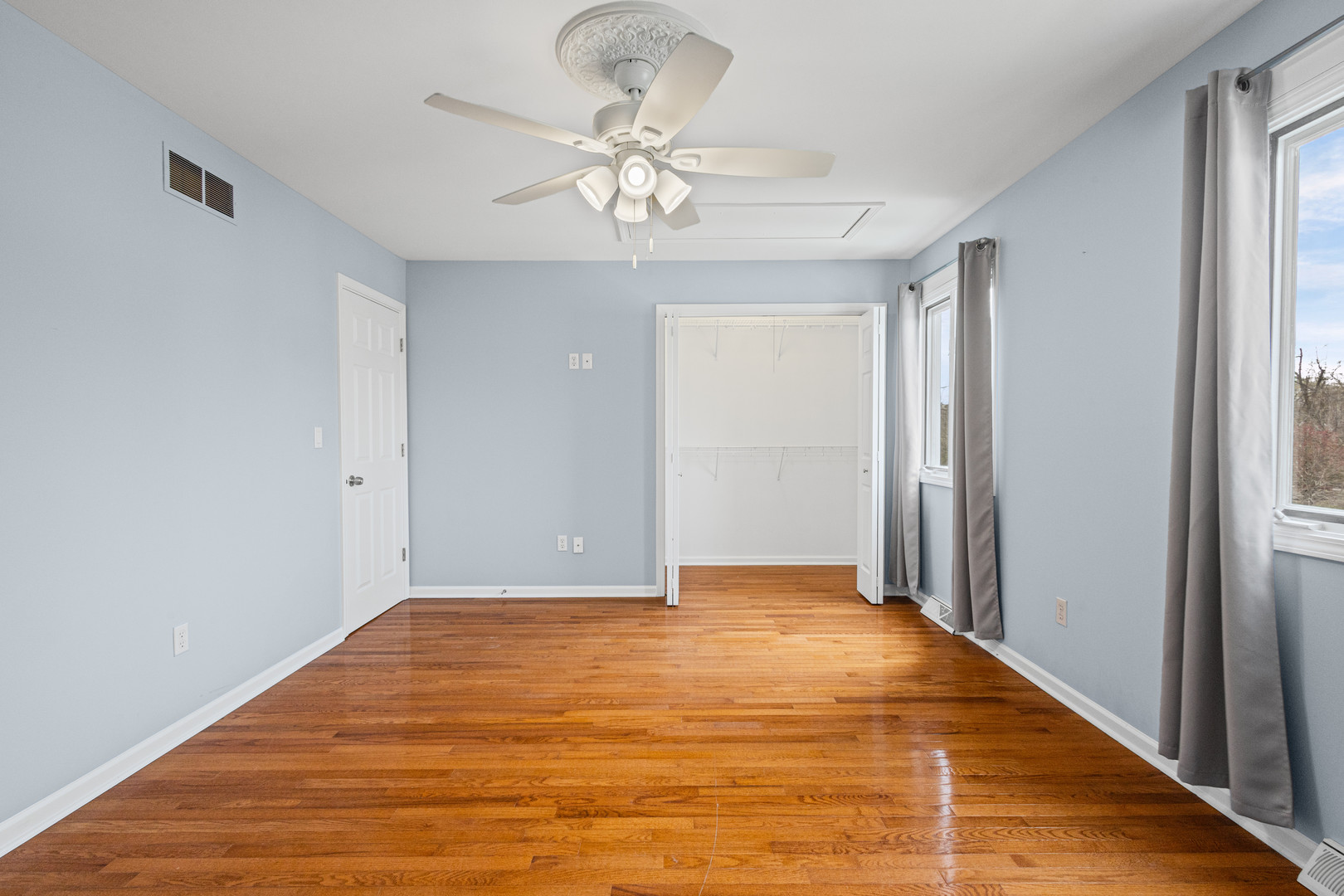 231 E Woodlawn Road, New Lenox, IL 60451