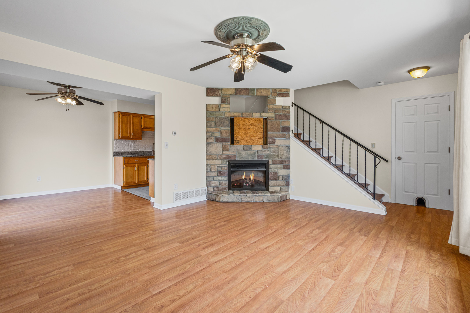 231 E Woodlawn Road, New Lenox, IL 60451