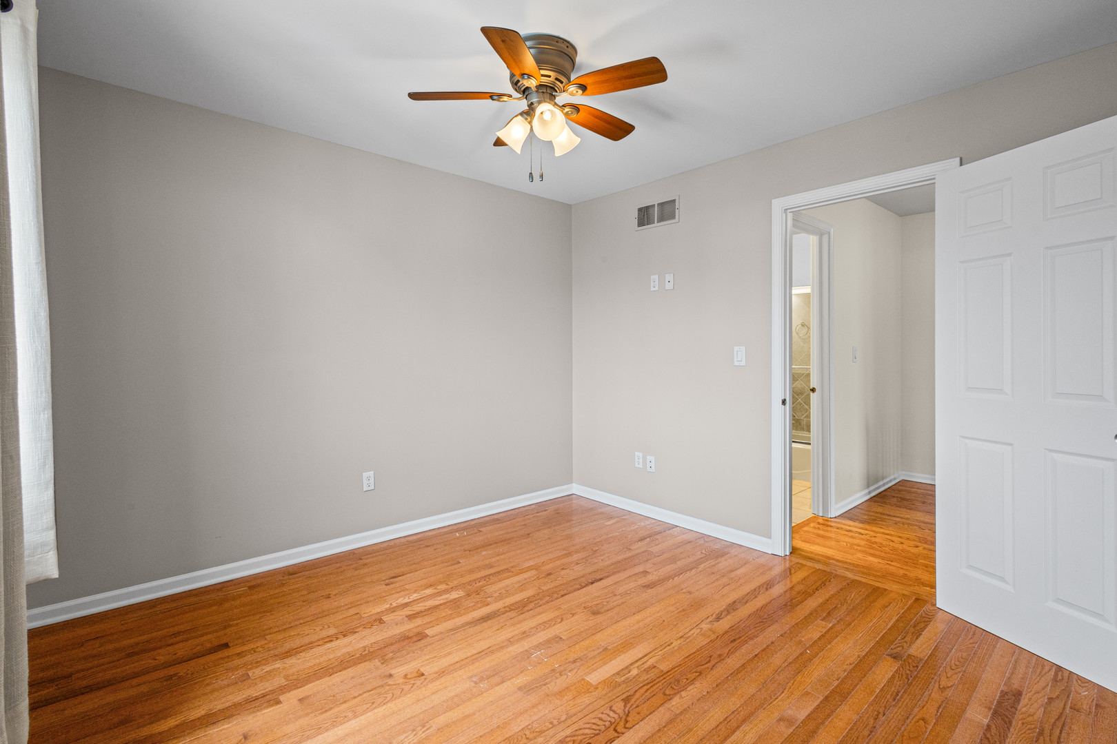 231 E Woodlawn Road, New Lenox, IL 60451