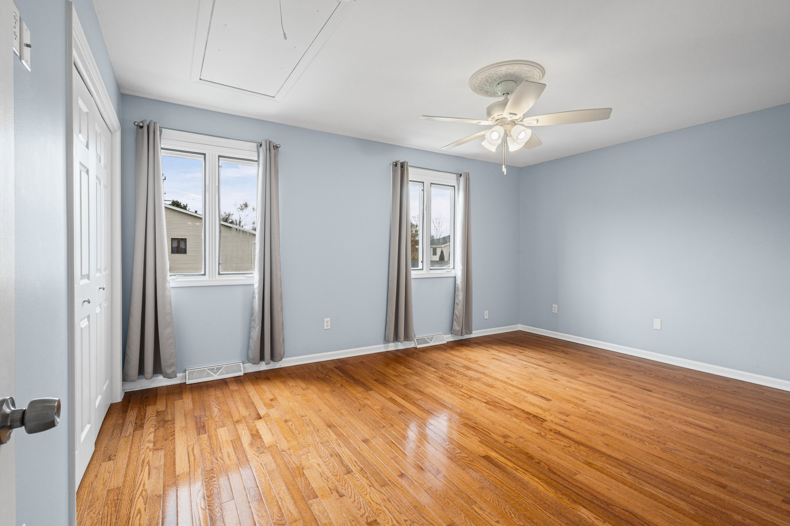 231 E Woodlawn Road, New Lenox, IL 60451