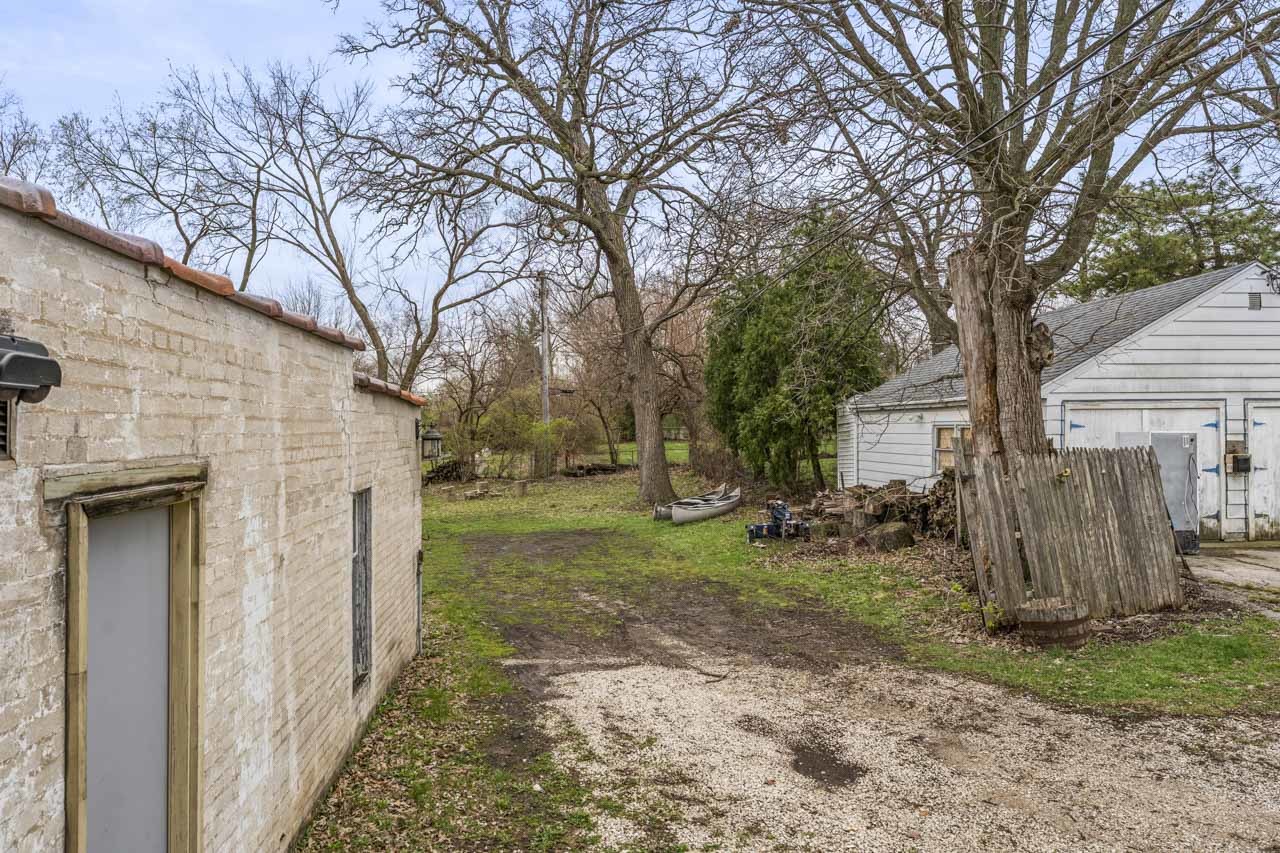 1809 Ogden Avenue, Lisle, IL 60532