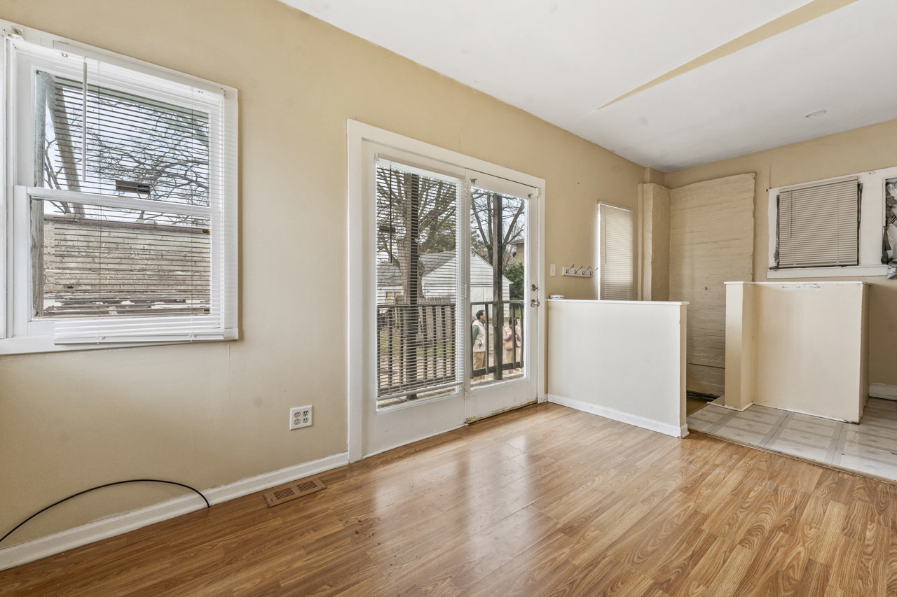 1809 Ogden Avenue, Lisle, IL 60532