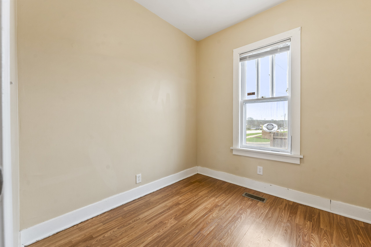 1809 Ogden Avenue, Lisle, IL 60532