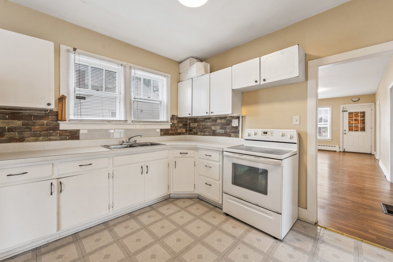 1809 Ogden Avenue, Lisle, IL 60532