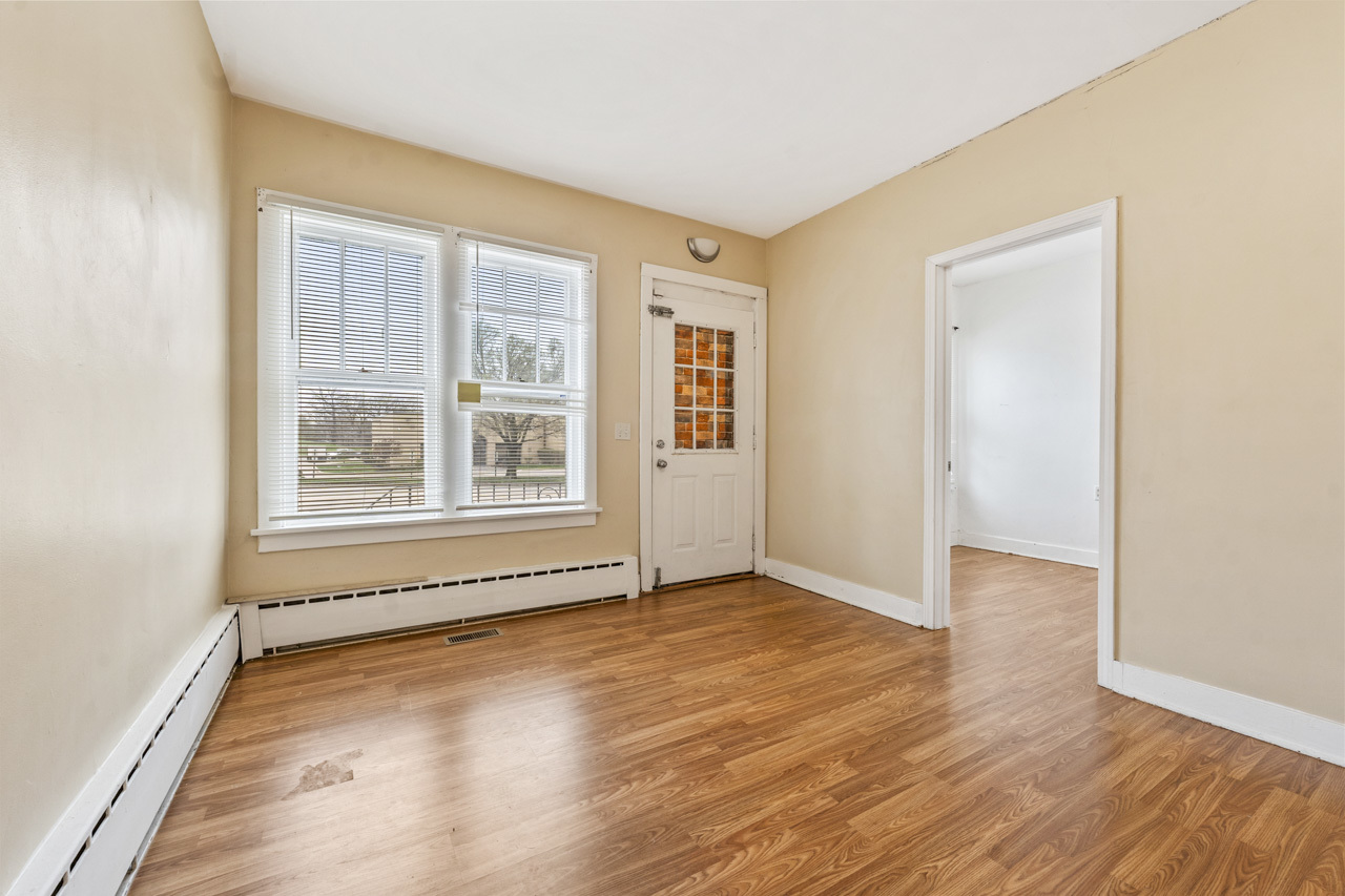 1809 Ogden Avenue, Lisle, IL 60532