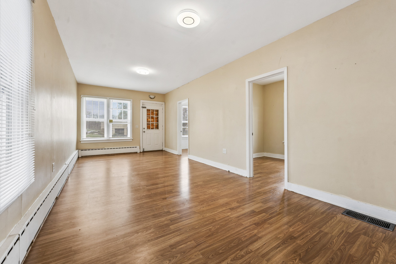 1809 Ogden Avenue, Lisle, IL 60532