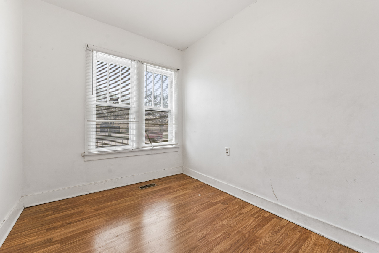 1809 Ogden Avenue, Lisle, IL 60532