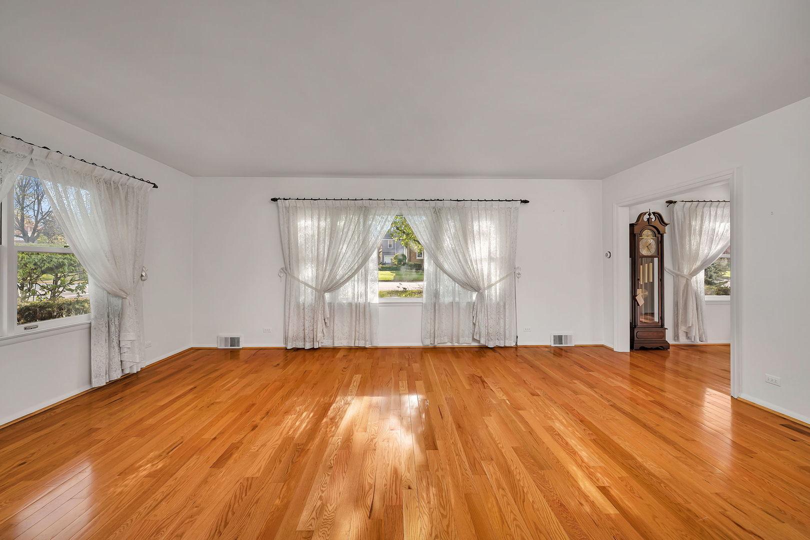 409 W Jefferson Street, Morris, IL 60450