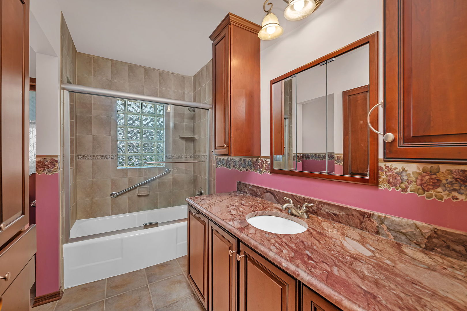 409 W Jefferson Street, Morris, IL 60450