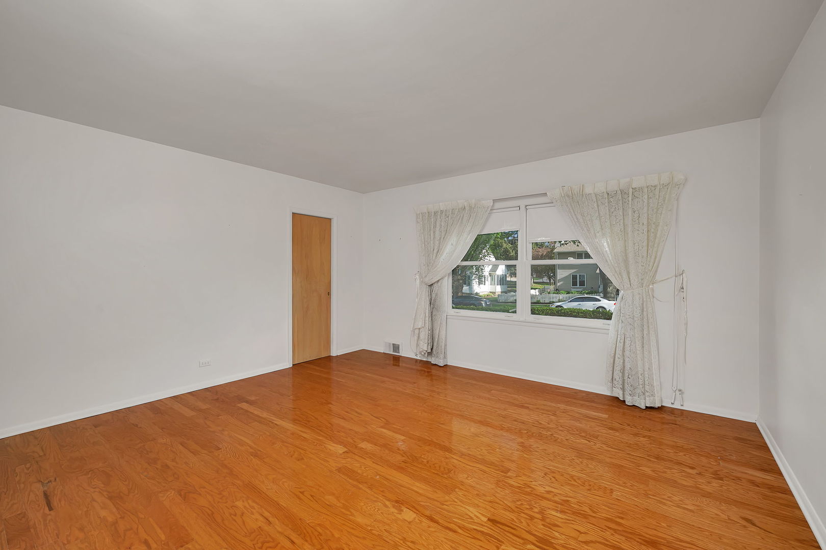 409 W Jefferson Street, Morris, IL 60450