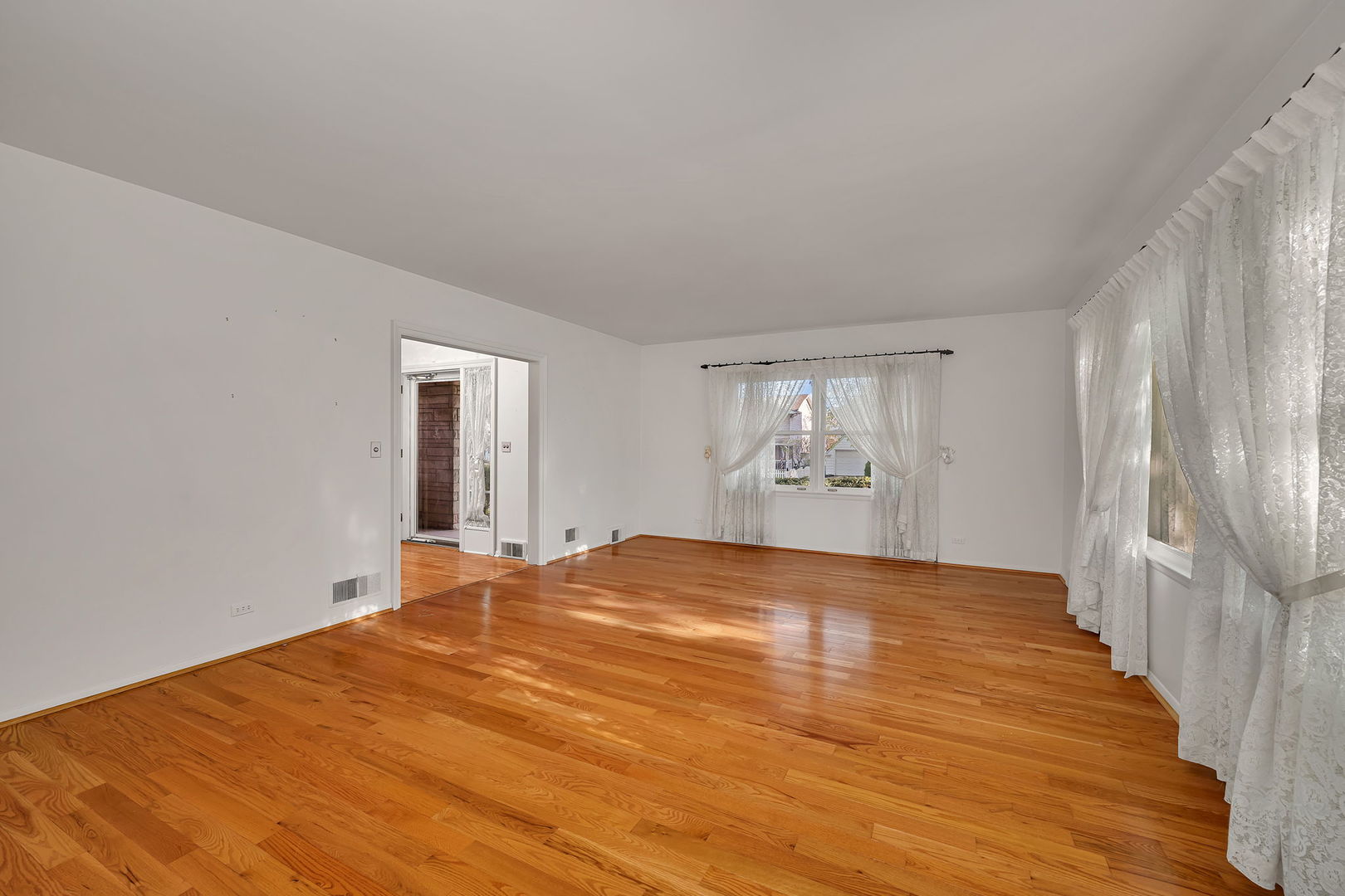 409 W Jefferson Street, Morris, IL 60450