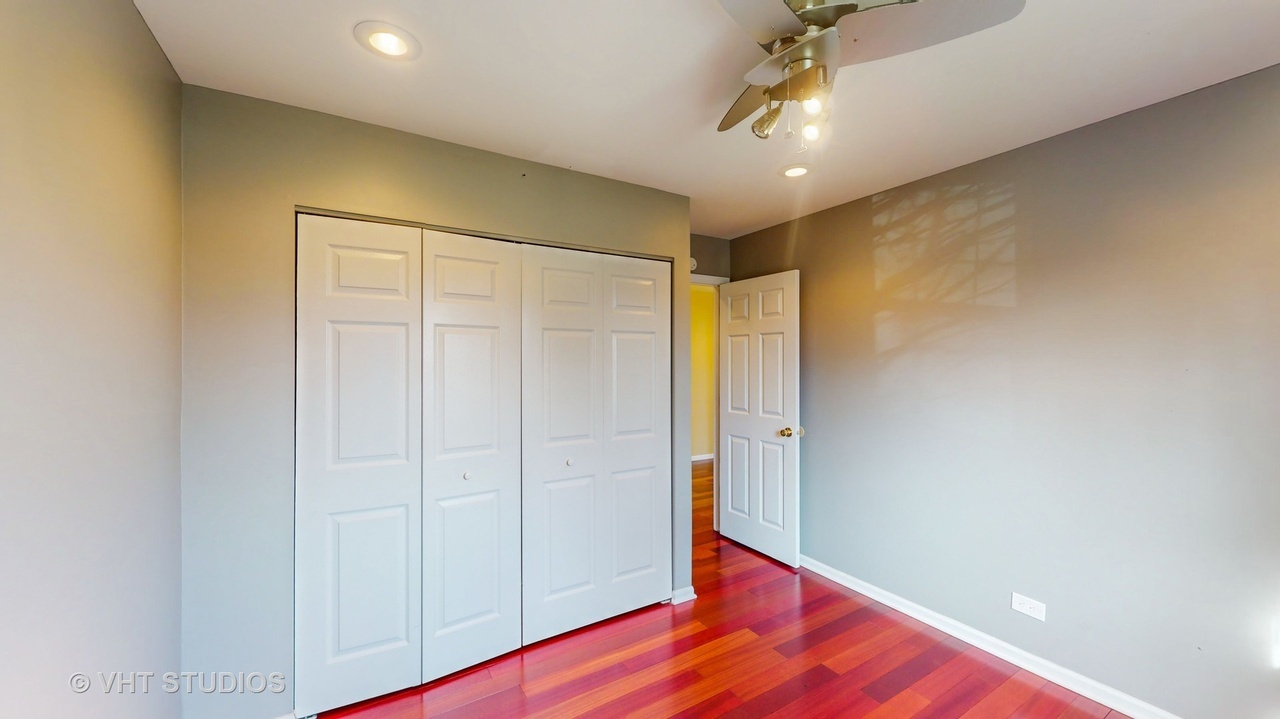 712 N Victoria Drive, Palatine, IL 60074