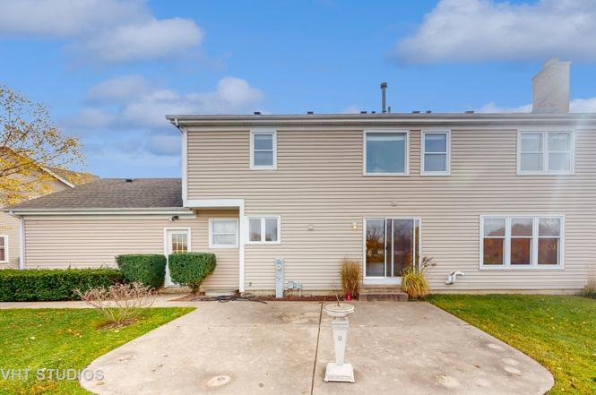 712 N Victoria Drive, Palatine, IL 60074