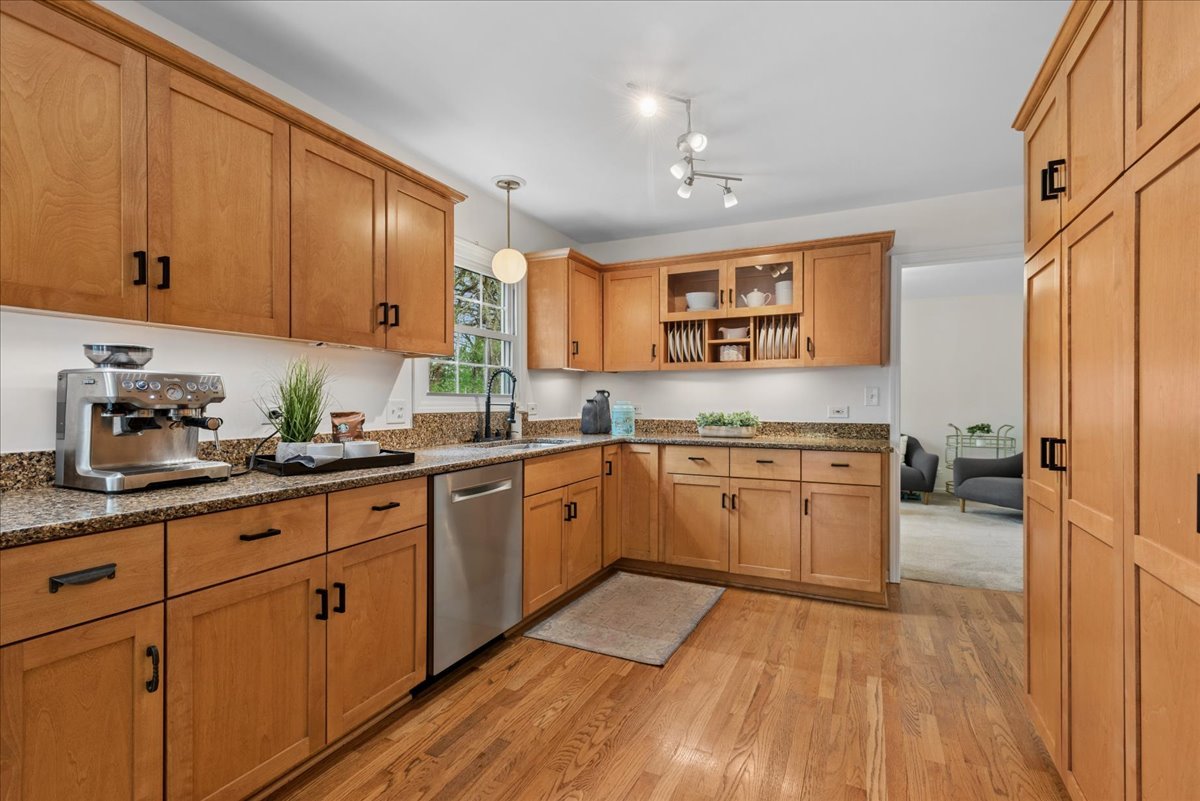 Naperville, IL 60564