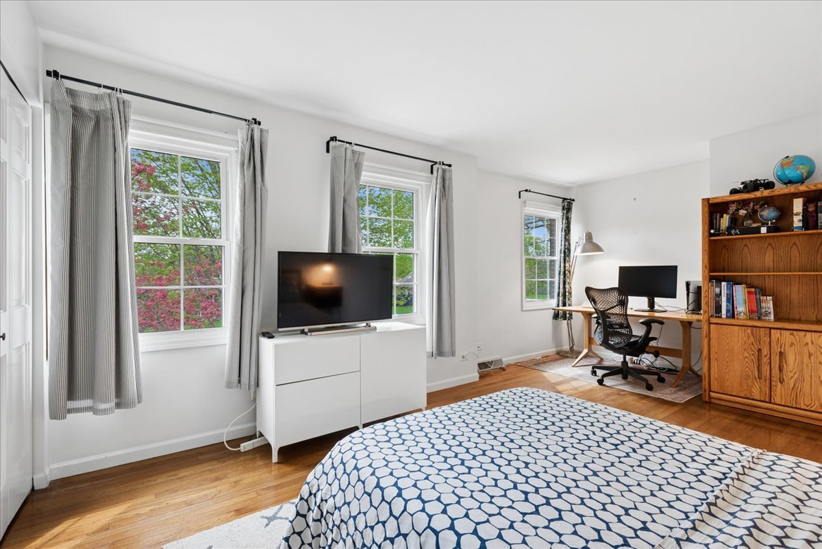 Naperville, IL 60564