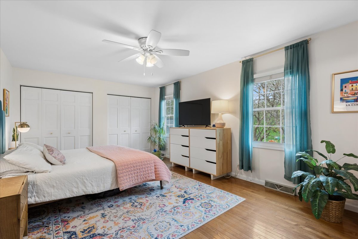 Naperville, IL 60564