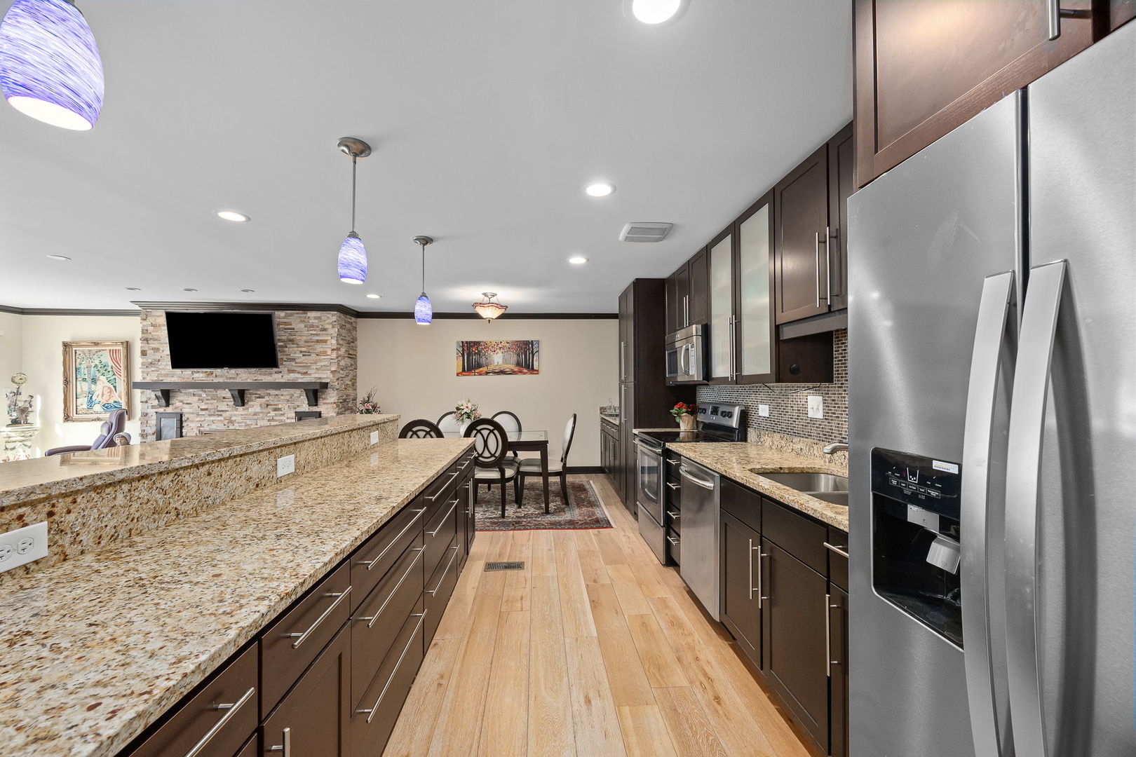 140 Carriage Way Drive #C218, Burr Ridge, IL 60527