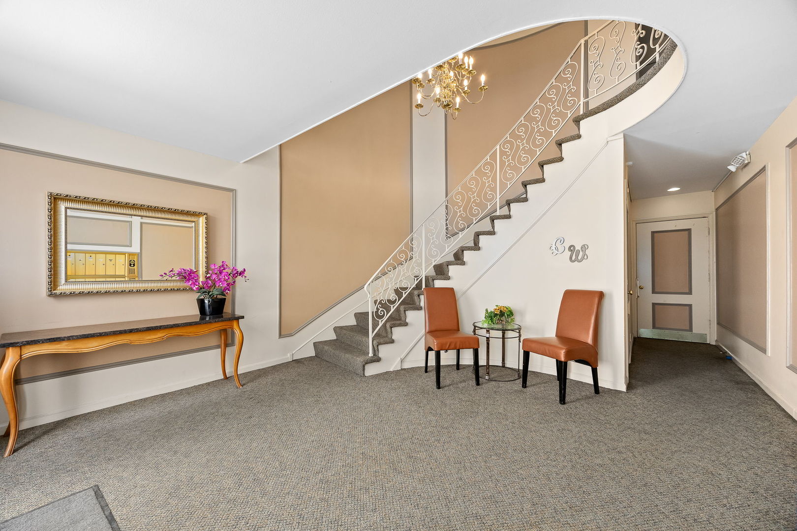 140 Carriage Way Drive #C218, Burr Ridge, IL 60527