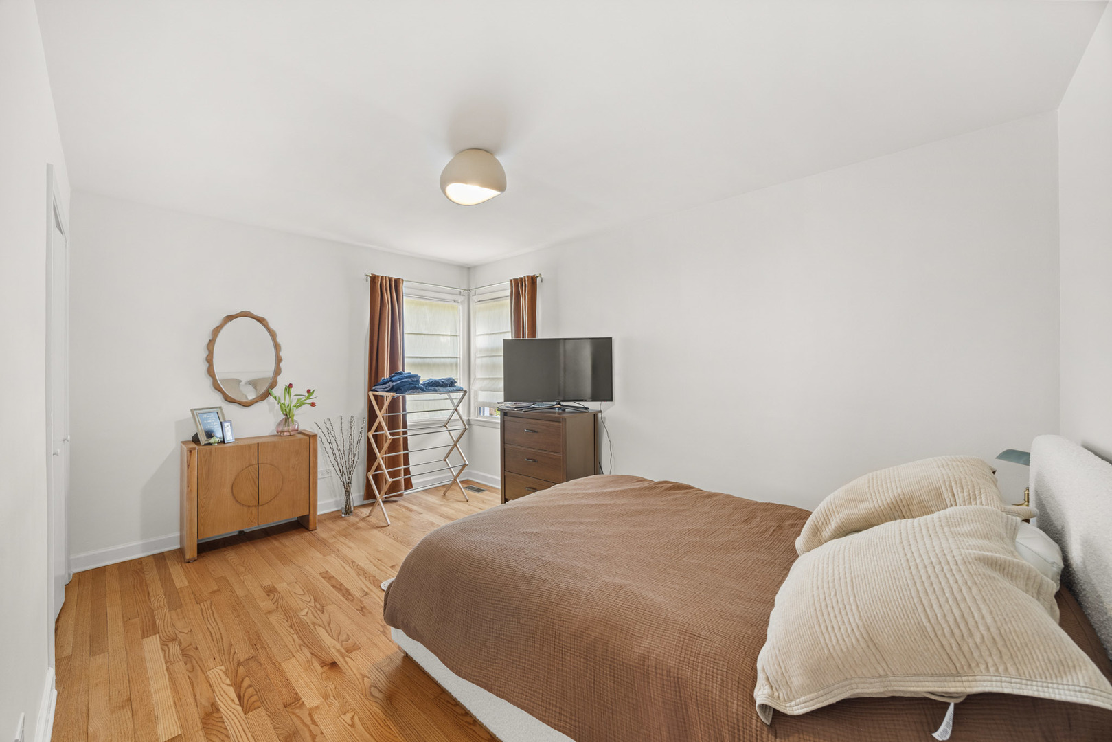 9030 Kenton Avenue, Skokie, IL 60076