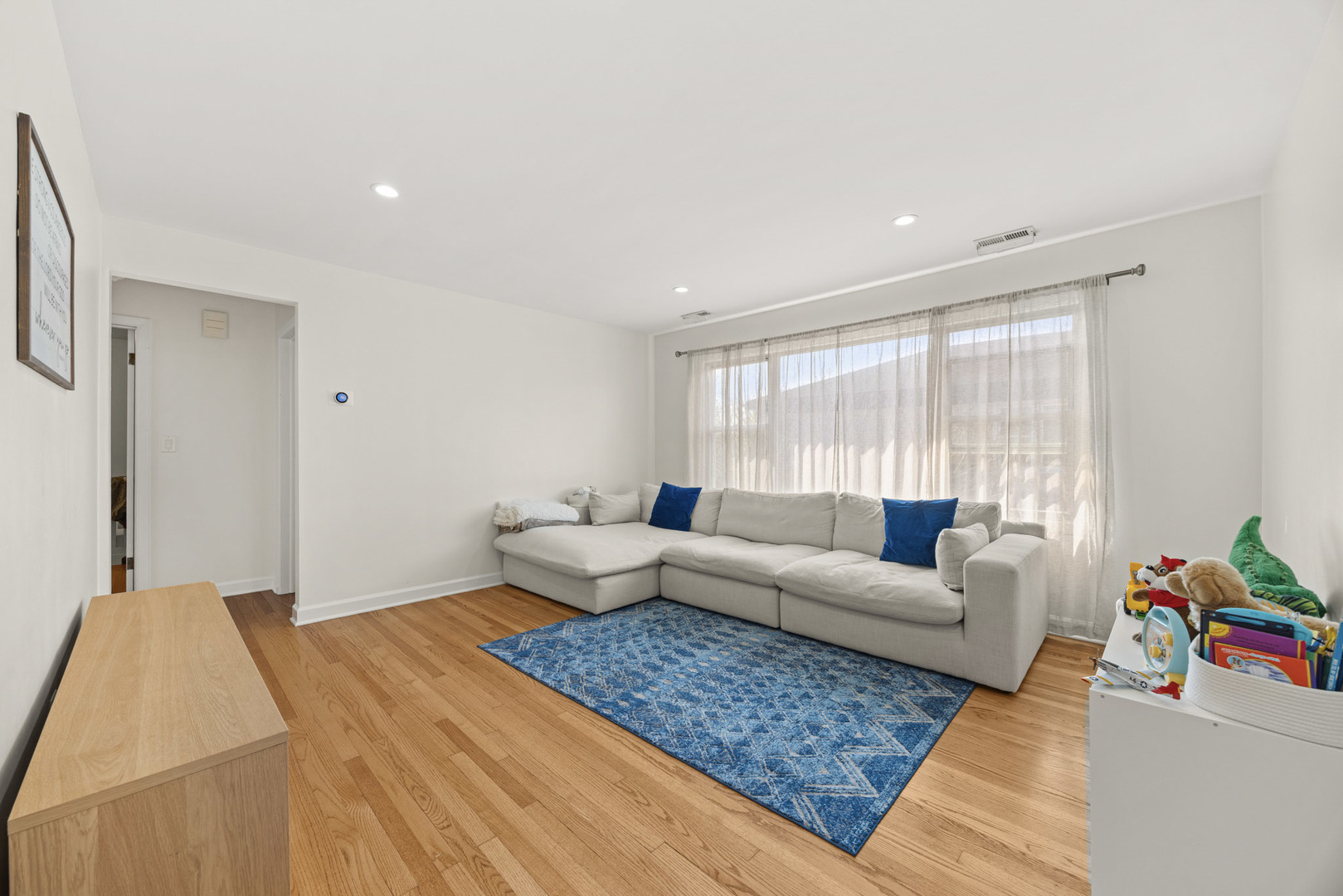 9030 Kenton Avenue, Skokie, IL 60076