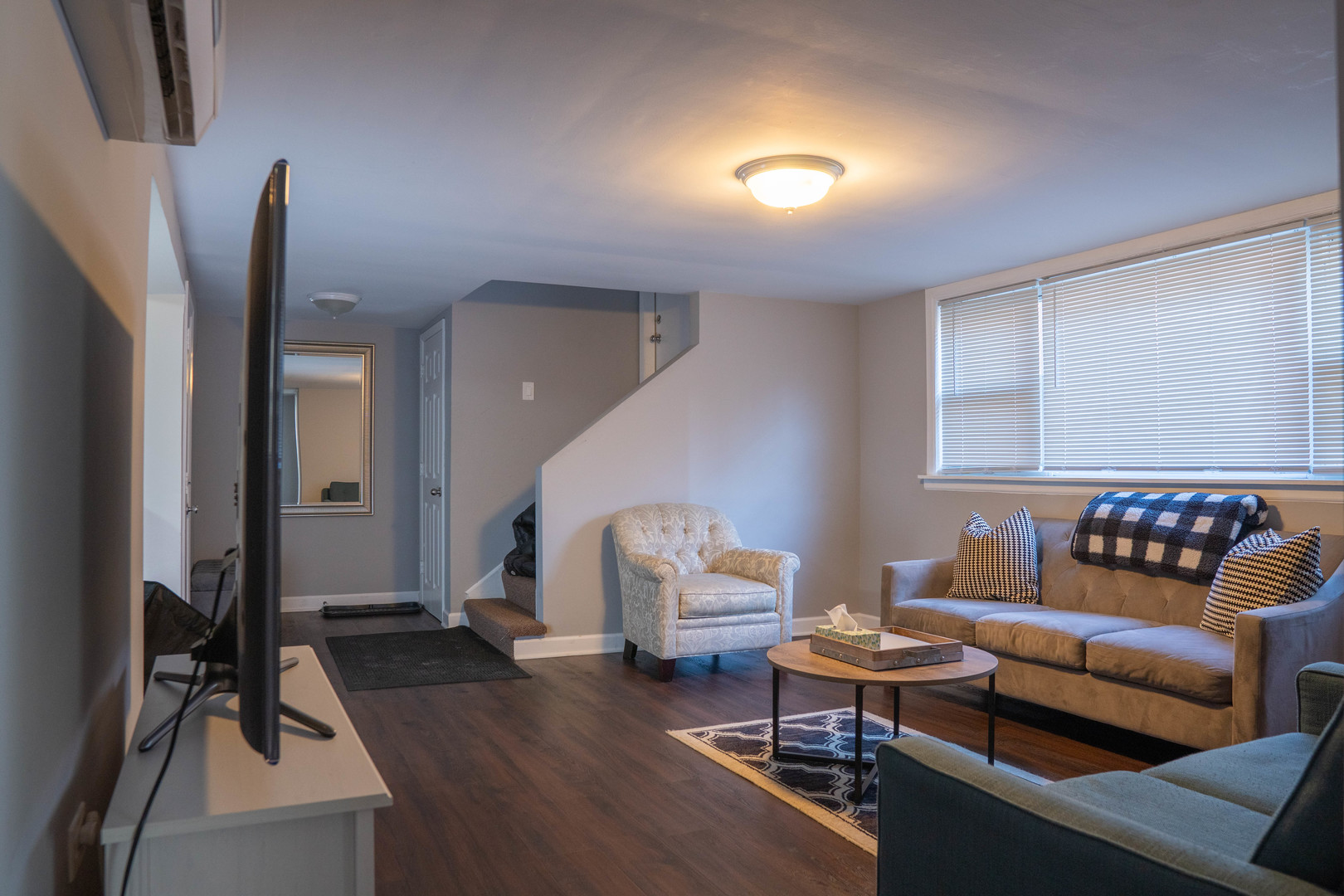 9030 Kenton Avenue, Skokie, IL 60076