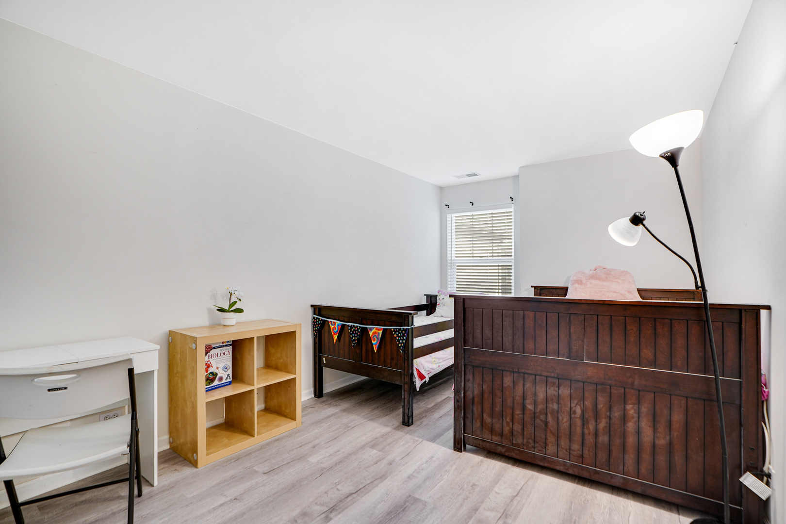 1877 CRENSHAW Circle #1877, Vernon Hills, IL 60061