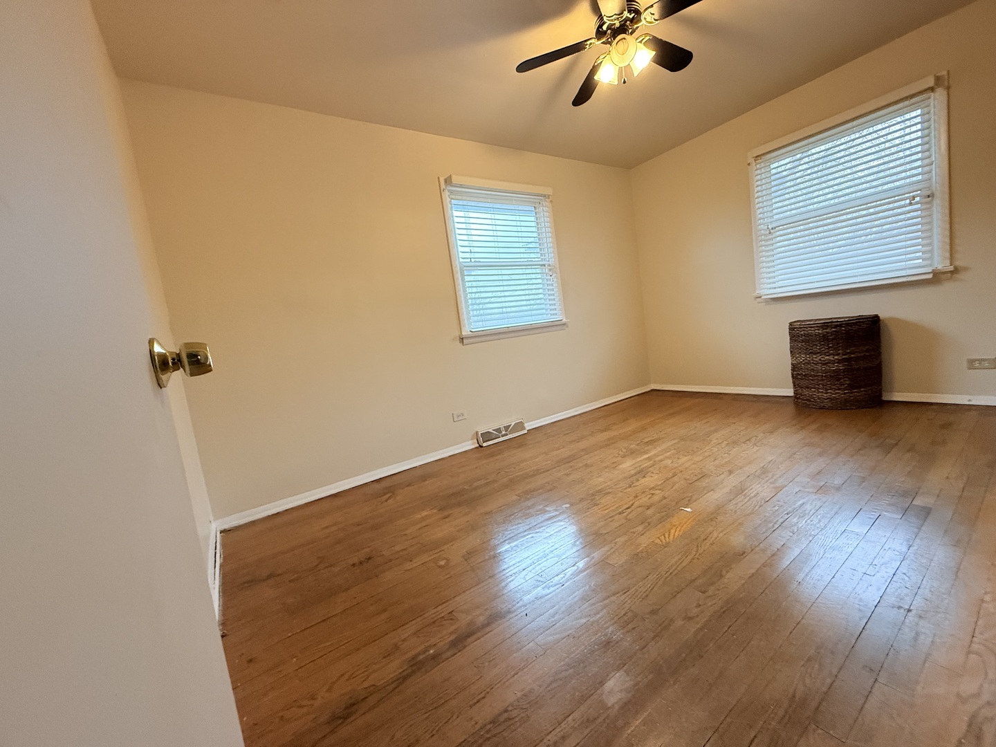 117 W 158th Place, Harvey, IL 60426