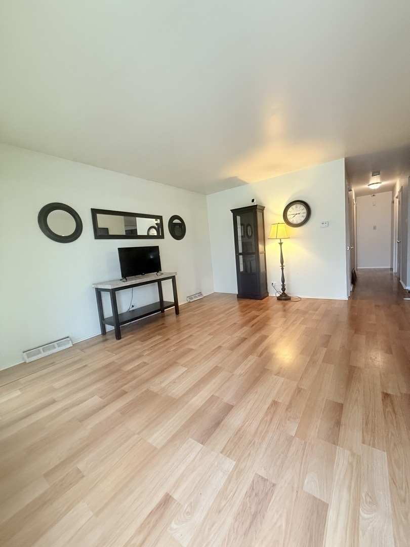 117 W 158th Place, Harvey, IL 60426