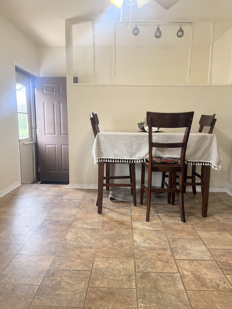 117 W 158th Place, Harvey, IL 60426