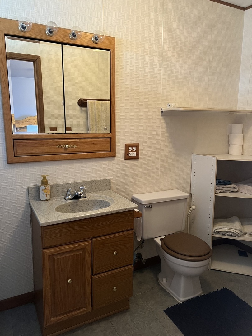 6812 Maple Court, Bridgeview, IL 60455