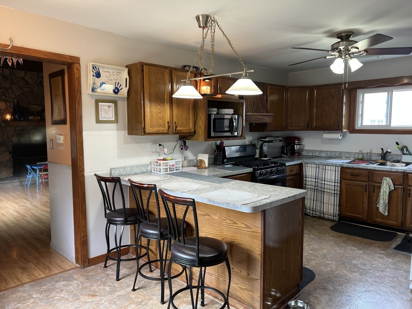 6812 Maple Court, Bridgeview, IL 60455