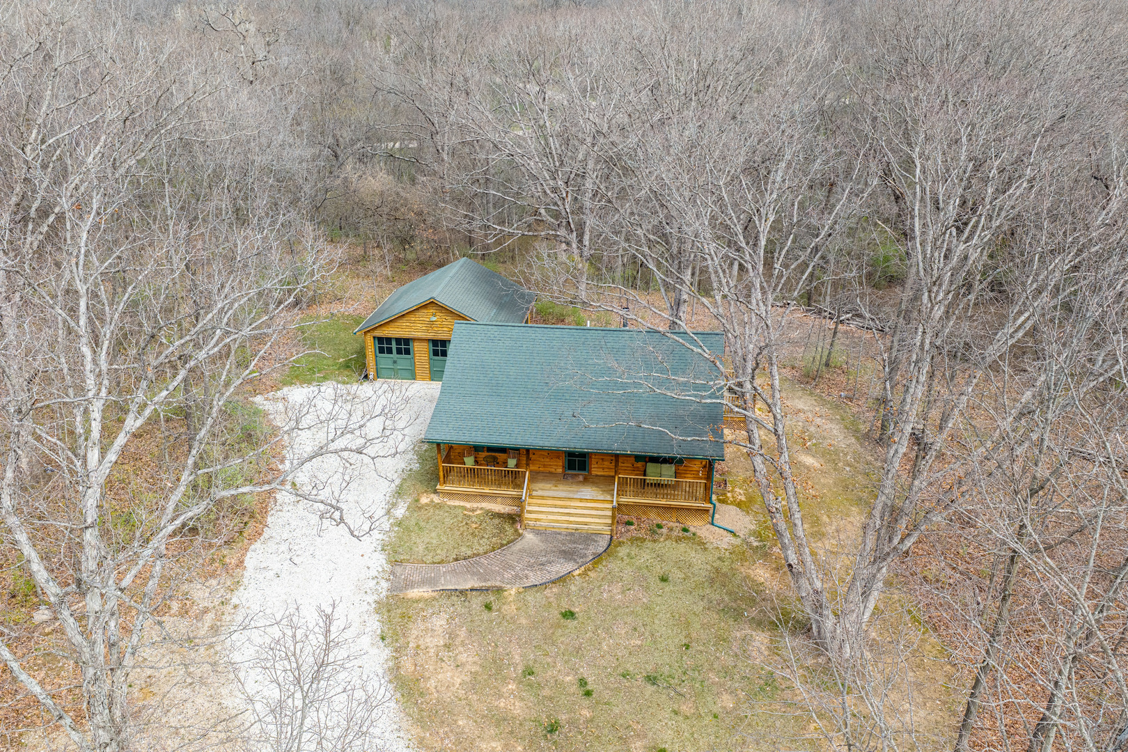 121 Indian Hills Drive, Putnam, IL 61560