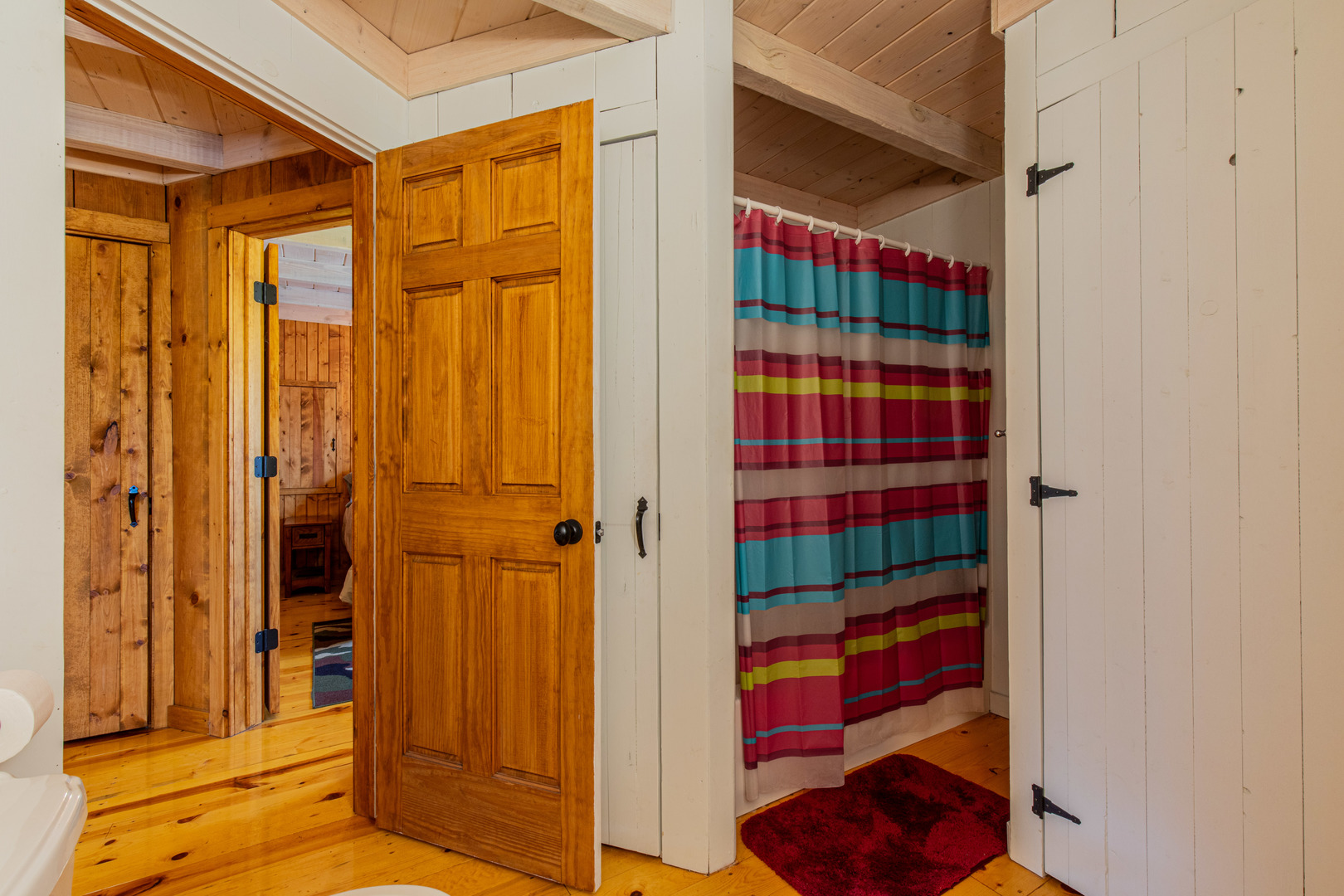 121 Indian Hills Drive, Putnam, IL 61560