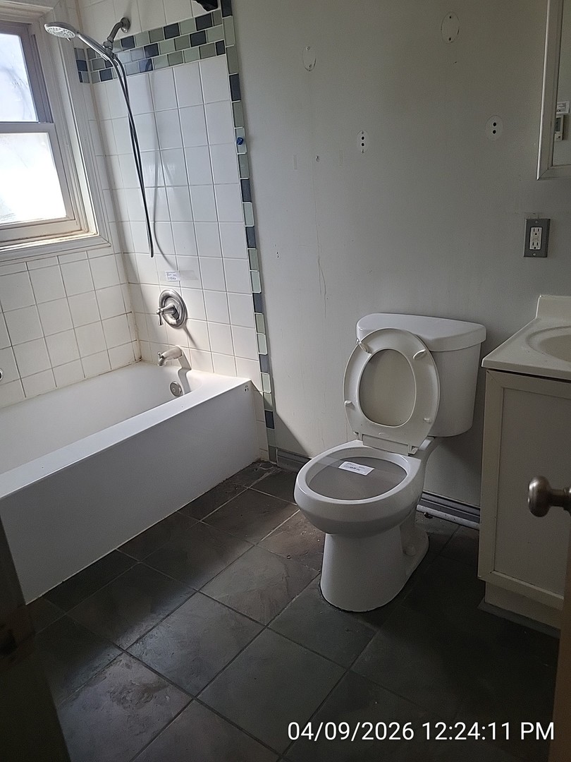 15N325 Campflint Drive, Dundee, IL 60118