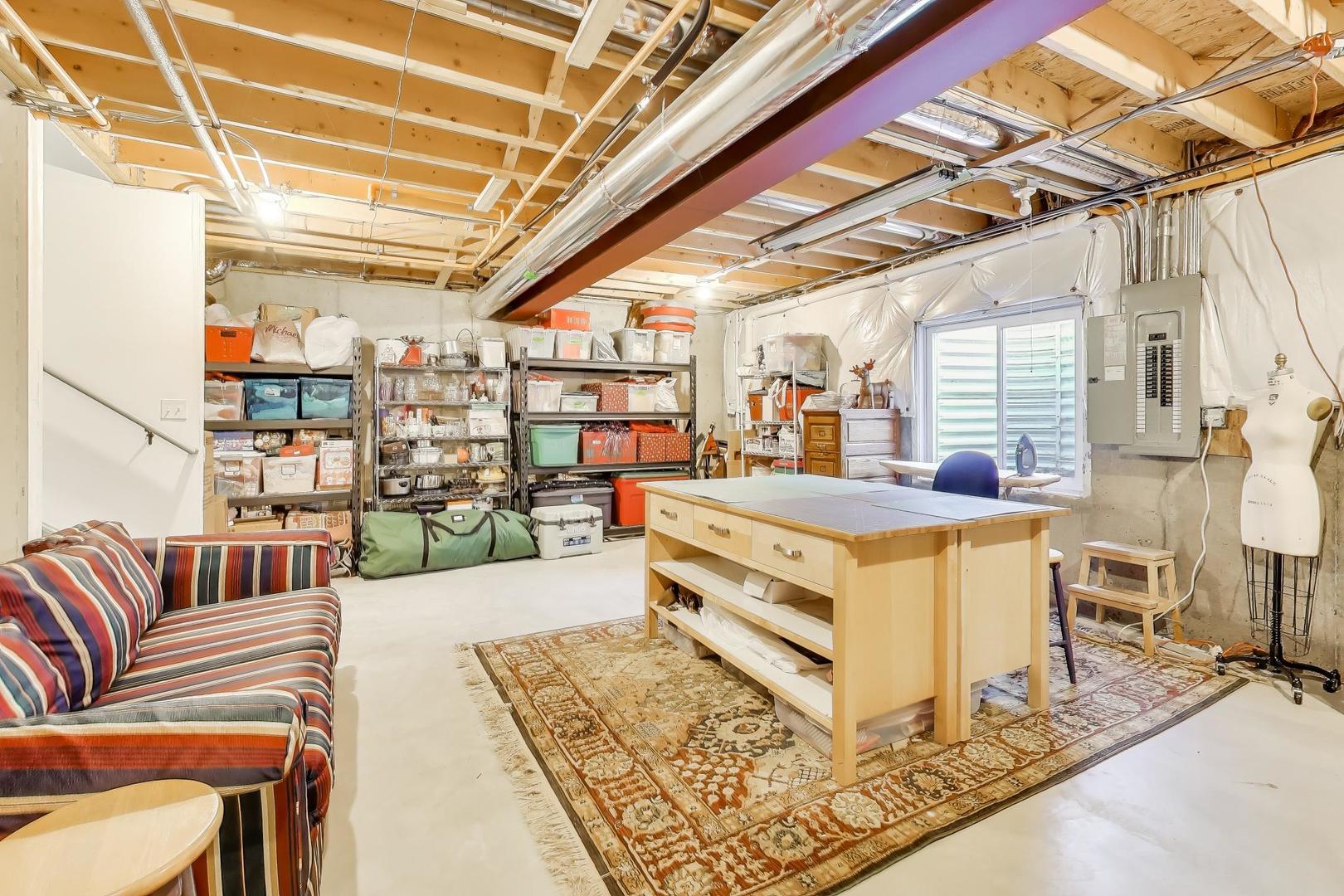 3223 N Heritage Lane, Arlington Heights, IL 60004