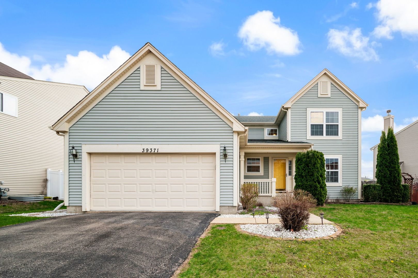 39371 Crofton Lane, Beach Park, IL 60083