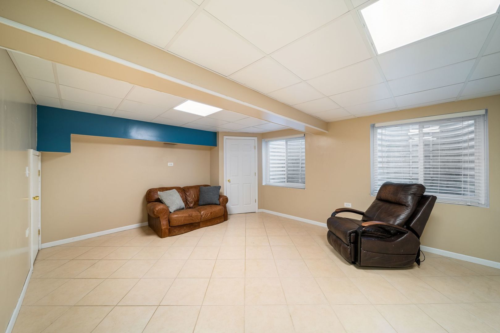 39371 Crofton Lane, Beach Park, IL 60083