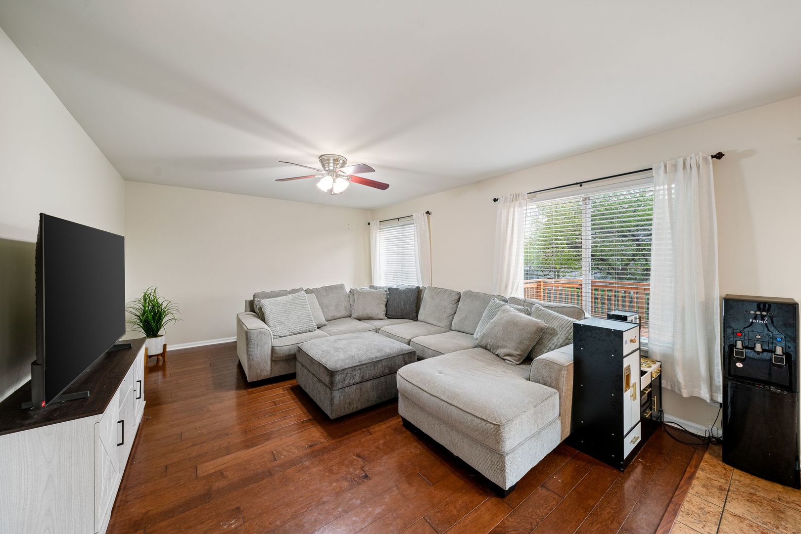 39371 Crofton Lane, Beach Park, IL 60083