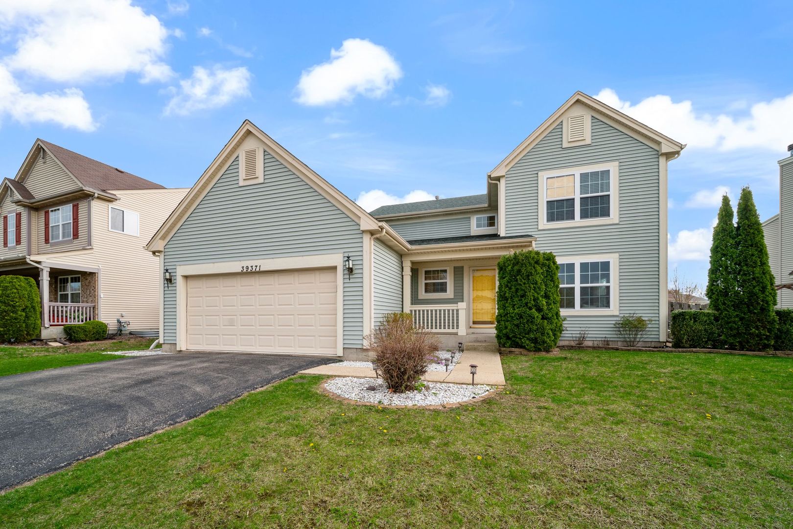 39371 Crofton Lane, Beach Park, IL 60083