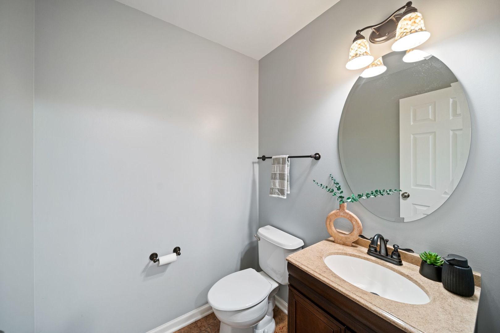 39371 Crofton Lane, Beach Park, IL 60083