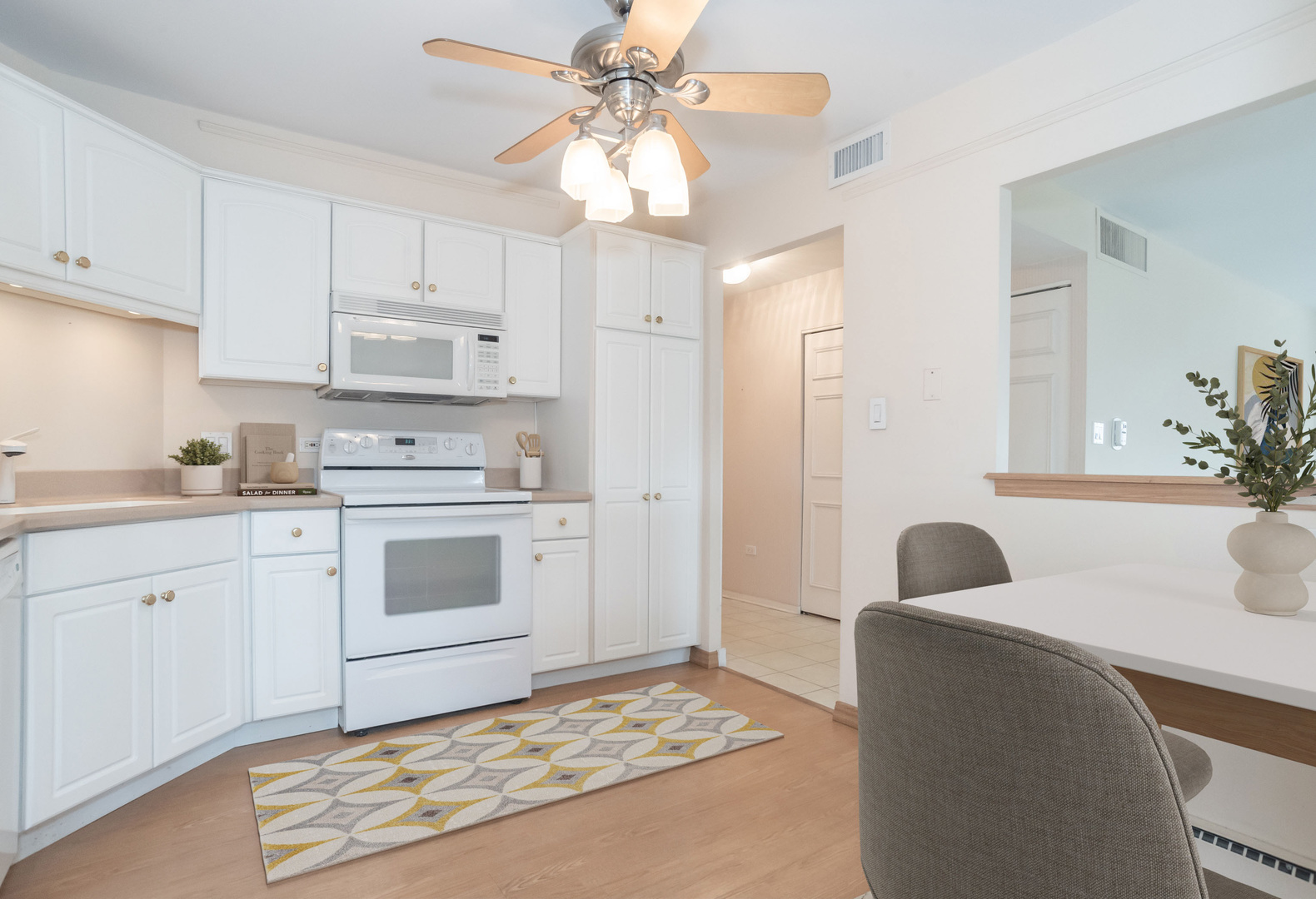 141 N La Grange Road #306, La Grange, IL 60525