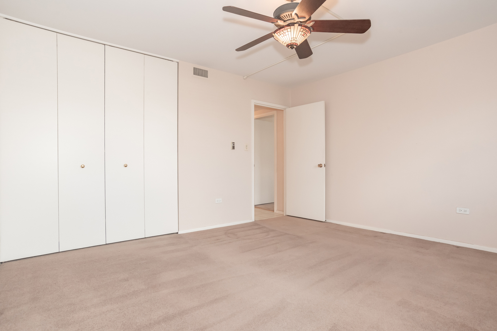 141 N La Grange Road #306, La Grange, IL 60525