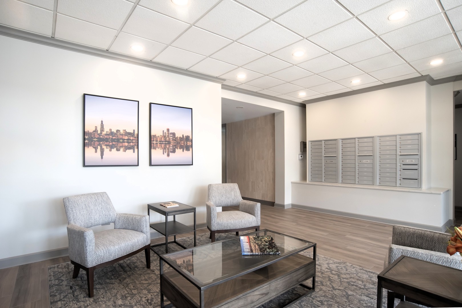 141 N La Grange Road #306, La Grange, IL 60525