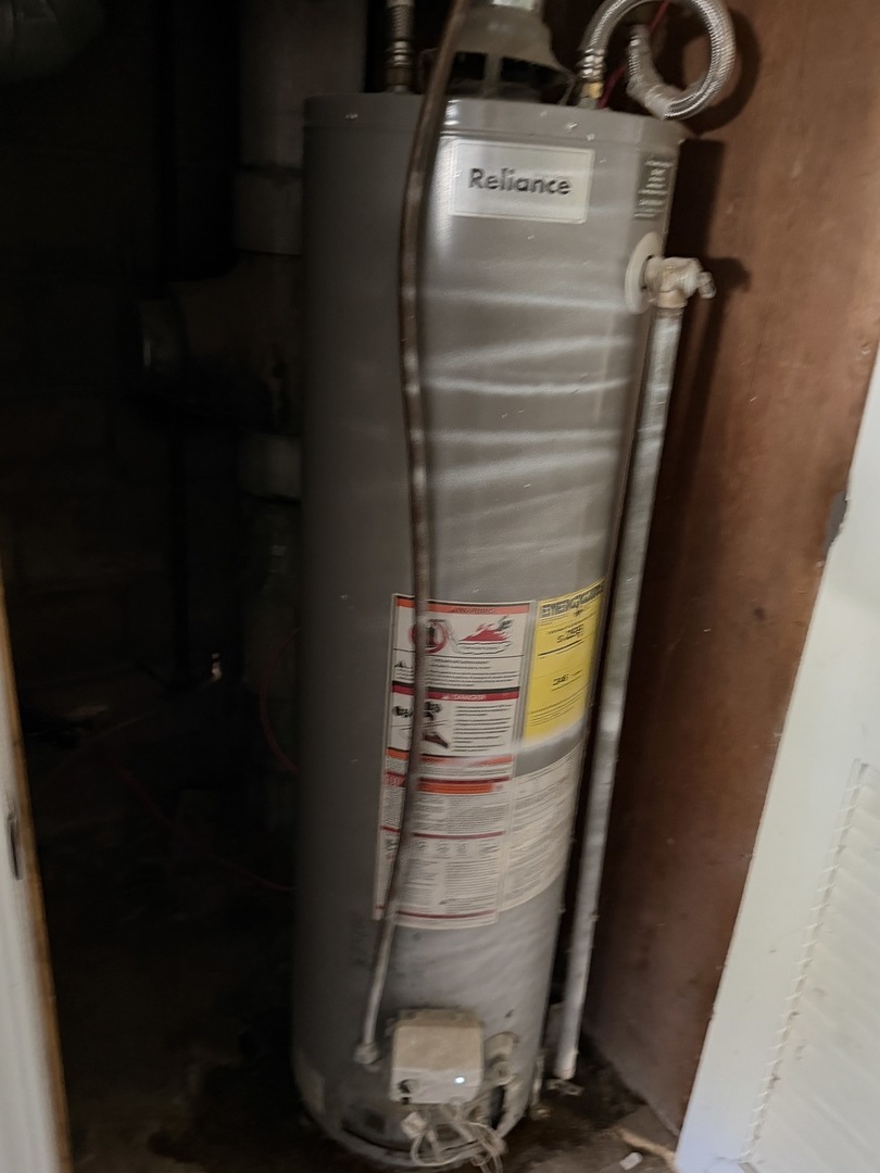 104 S State Street, Lincoln, IL 62656