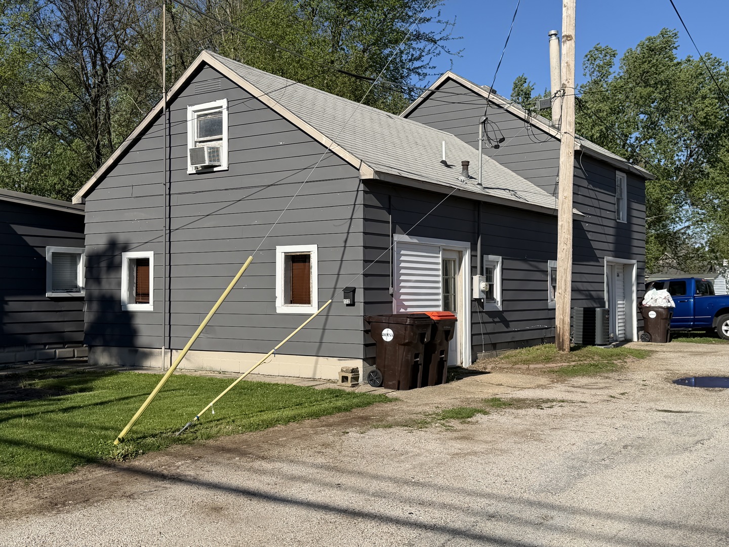 104 S State Street, Lincoln, IL 62656