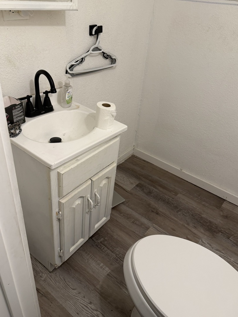 104 S State Street, Lincoln, IL 62656