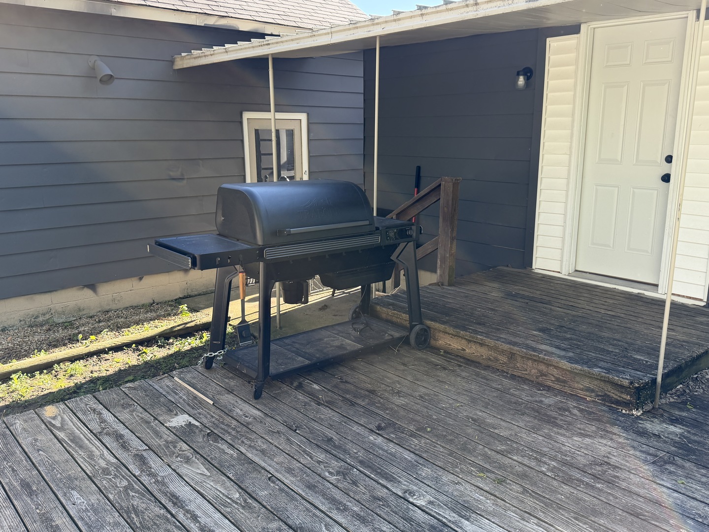 104 S State Street, Lincoln, IL 62656