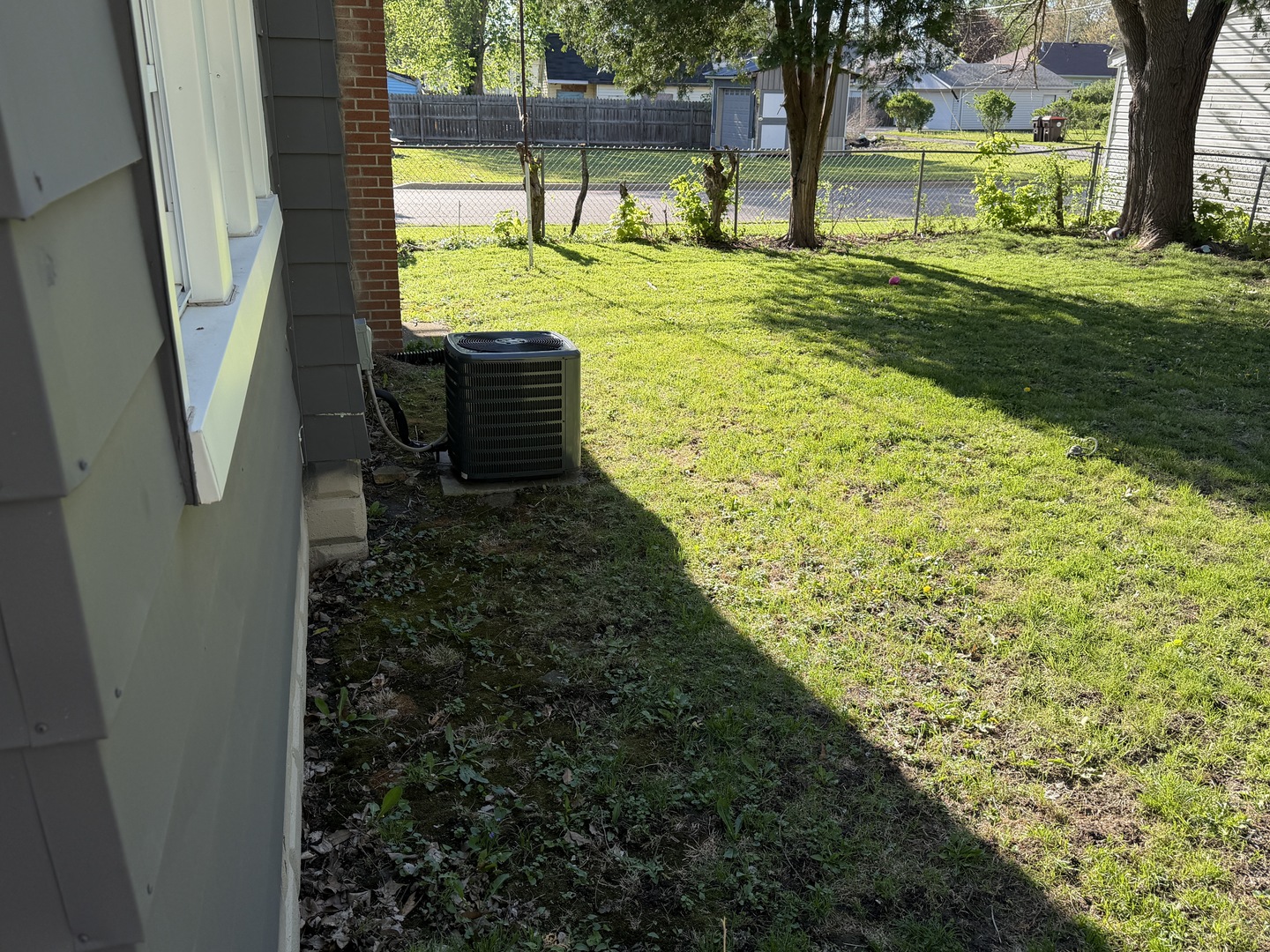 104 S State Street, Lincoln, IL 62656