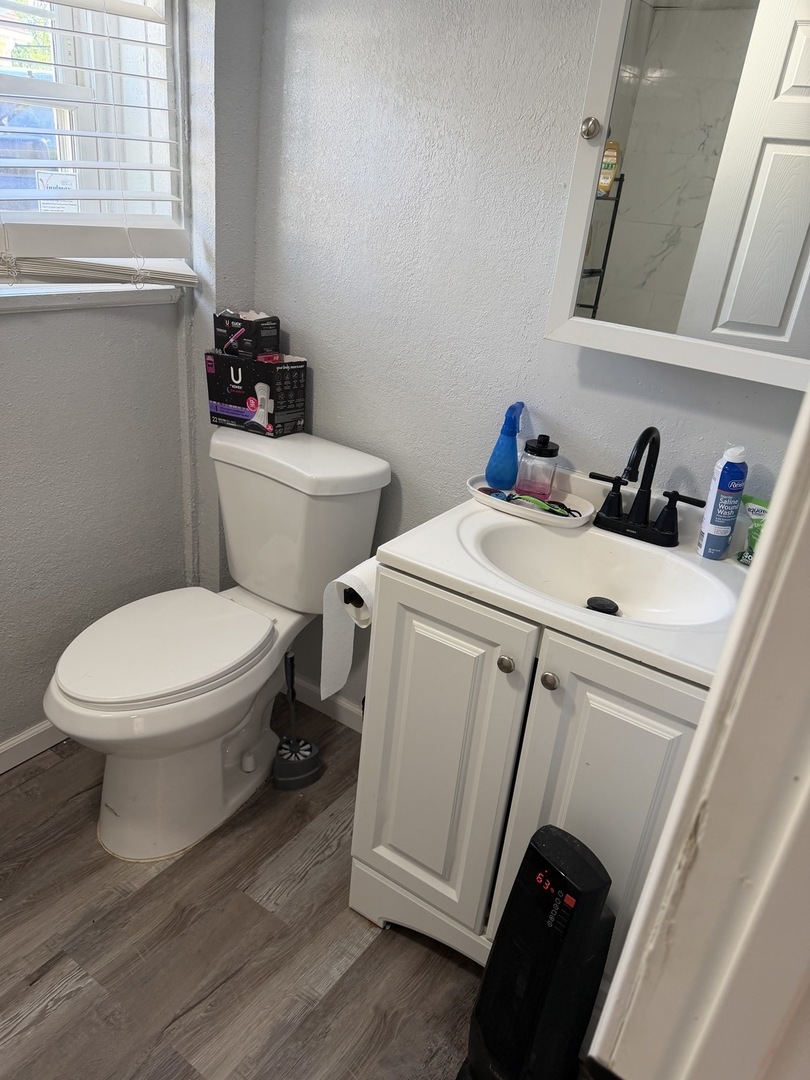 104 S State Street, Lincoln, IL 62656